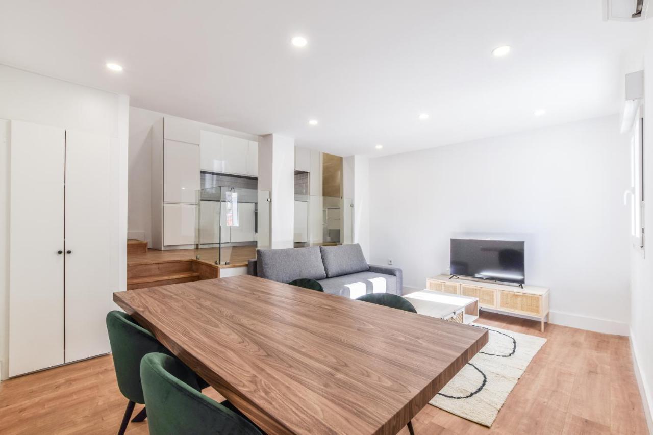 Apartamentos Reformados En Metro Pacifico Alquiler Temporal Мадрид Экстерьер фото