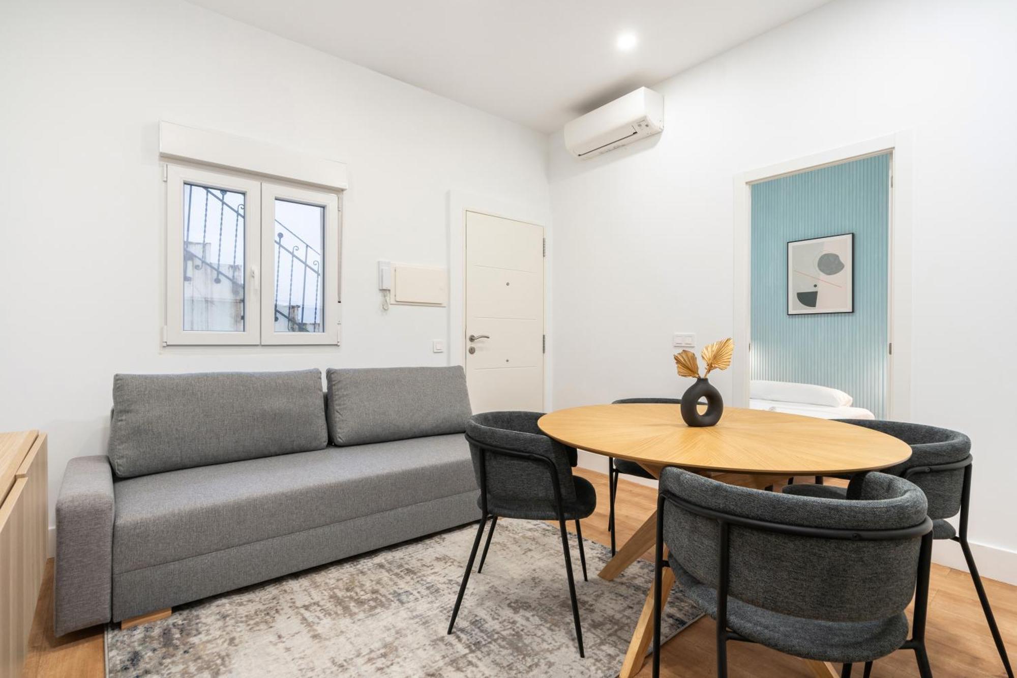 Apartamentos Reformados En Metro Pacifico Alquiler Temporal Мадрид Экстерьер фото