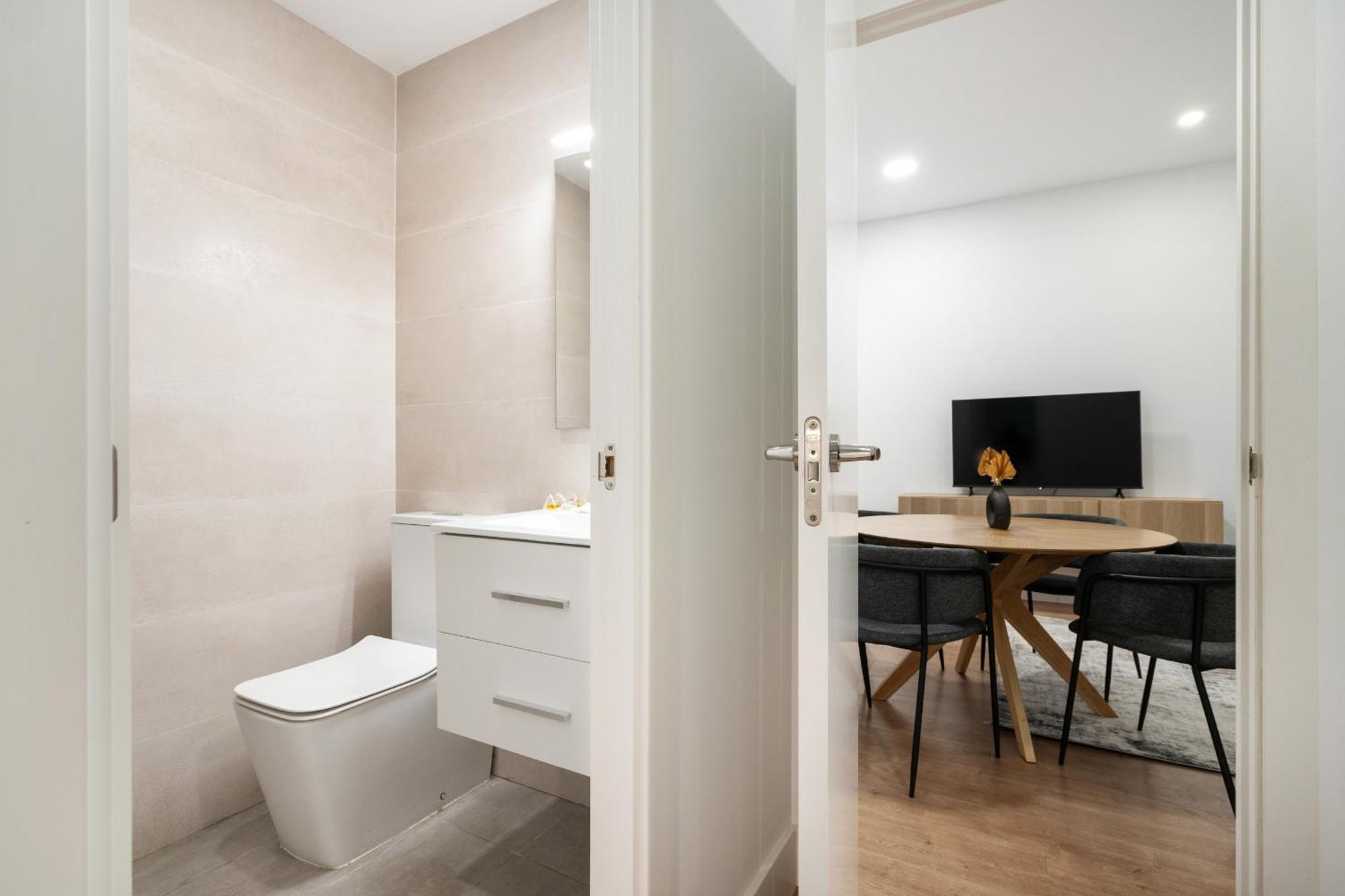Apartamentos Reformados En Metro Pacifico Alquiler Temporal Мадрид Экстерьер фото