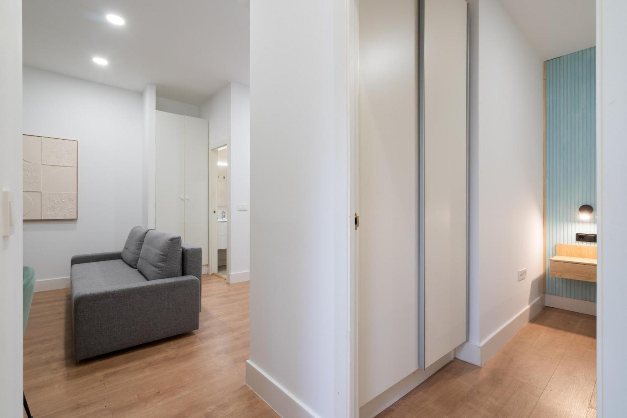 Apartamentos Reformados En Metro Pacifico Alquiler Temporal Мадрид Экстерьер фото
