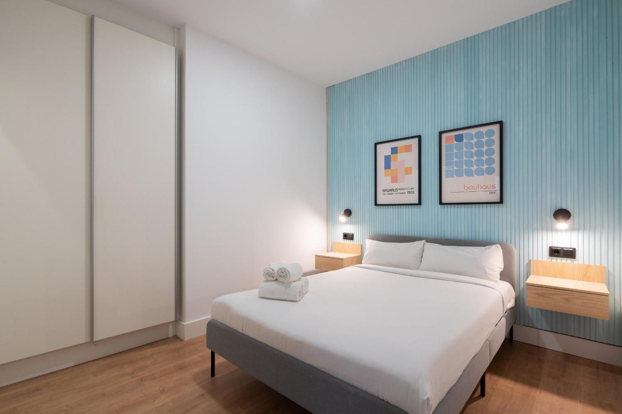 Apartamentos Reformados En Metro Pacifico Alquiler Temporal Мадрид Экстерьер фото